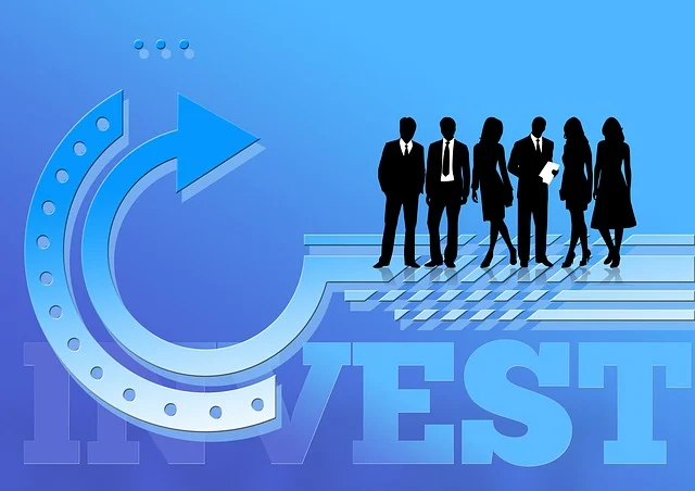 Gold: The Shiny Anxiety Ball We Just Can’t Stop Loving